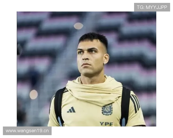 劳塔罗战术定位解析：二前锋与单箭头的多角色适配能力