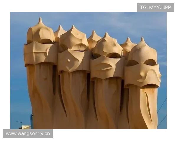 乔纳森·戴维：从根特神锋到里尔支柱的生涯全景解析