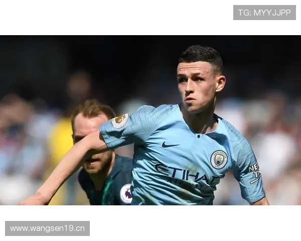 福登：连续多个赛季随曼城完成英超连冠伟业