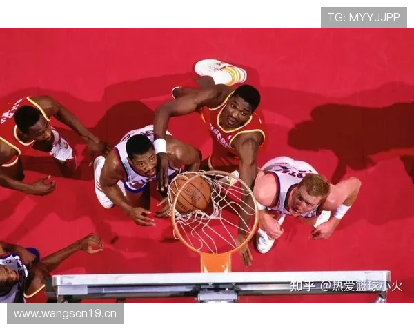 哈基姆·奥拉朱旺低位单打主导比赛 助力火箭夺冠荣耀加冕